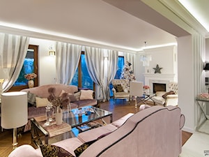 Wnętrze Modern Glamour - Średni beżowy biały salon, styl glamour - zdjęcie od Atelier Architektury