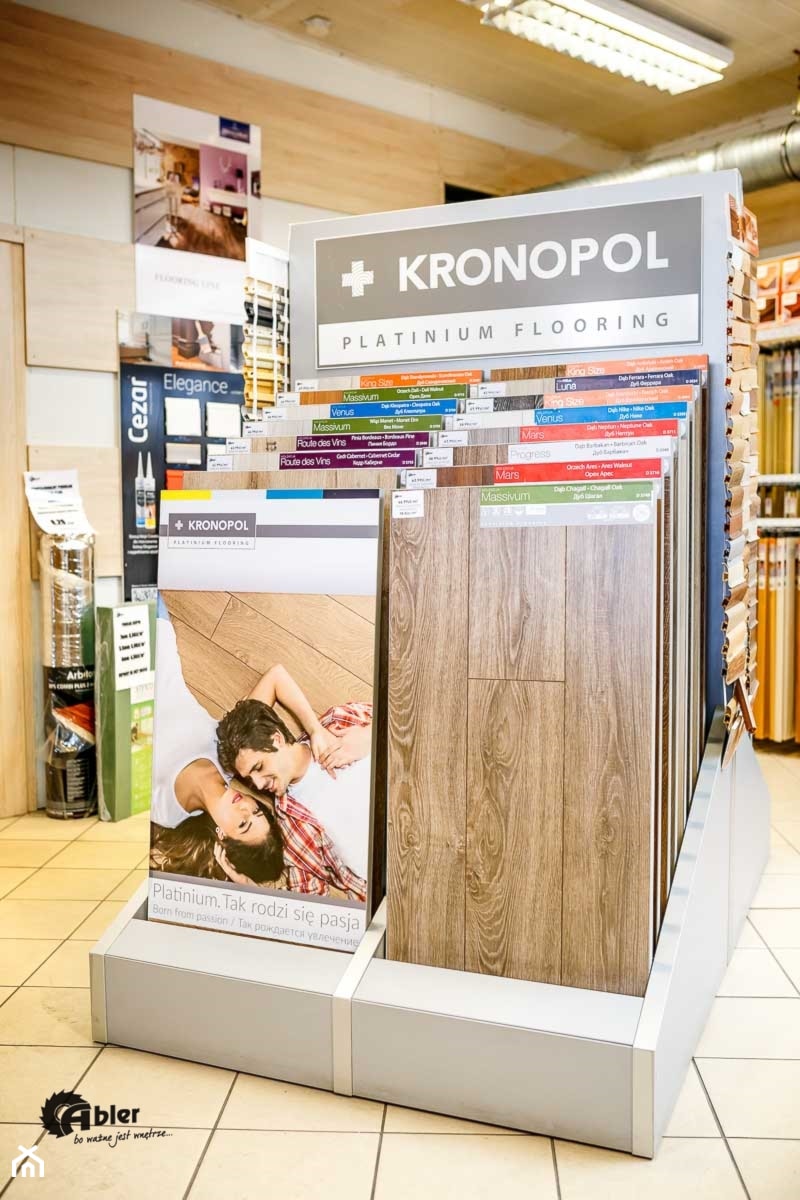 Ekspozytor paneli podłogowych firmy Kronopol - zdjęcie od Abler