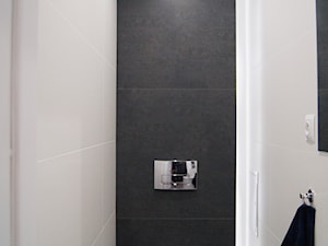 Toaleta po remoncie - zdjęcie od Pracownia Projektowania Wnętrz "Mieszkaj Miło"