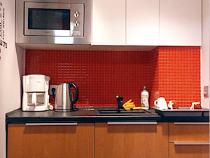 Mały aneks kuchenny w biurze - zdjęcie od Pracownia Projektowania Wnętrz "Mieszkaj Miło"