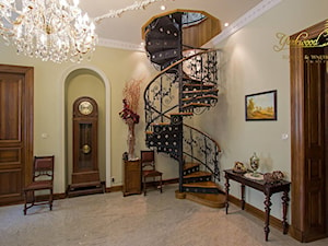 Replika schodów spiralnych z XIX wieku