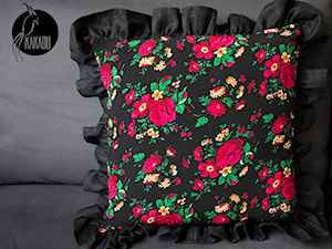 Poduszka z góralskim motywem kwiatowym - zdjęcie od Styl i Wnętrze