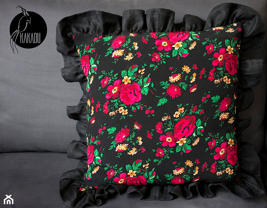Poduszka z góralskim motywem kwiatowym - zdjęcie od Styl i Wnętrze