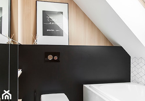 Mieszkanie w Wolsztynie - Średnia na poddaszu łazienka z oknem, styl skandynawski - zdjęcie od Żaneta Strażyńska