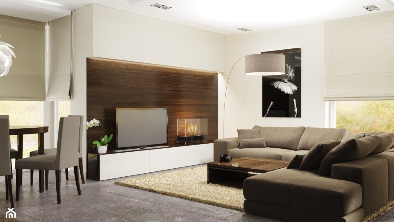 nowoczesny salon w odcieniach brązu, beżowy dywan, lampa z beżowym abażurem, biała szafka rtv, telewizor obok kominka