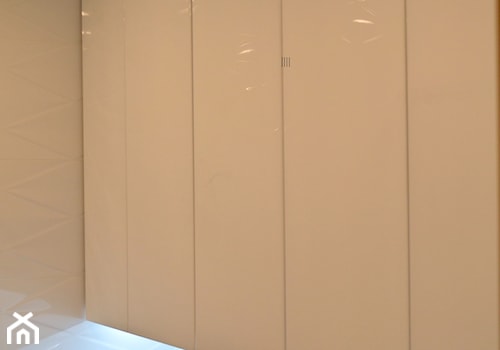 Łazienki - Mała bez okna z punktowym oświetleniem łazienka, styl nowoczesny - zdjęcie od WOOD-STYLE