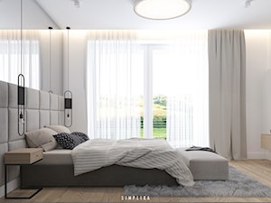190 METRÓW DOMU NA WAWRZE - Średnia biała sypialnia z balkonem / tarasem, styl nowoczesny - zdjęcie od SIMPLIKA