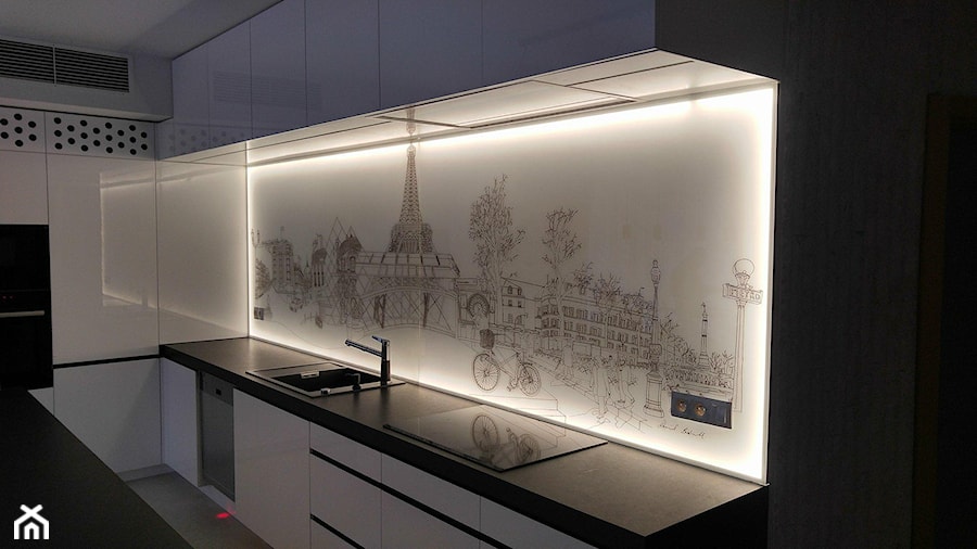 Panel szklany z grafiką i podswietleniem led - zdjęcie od Szklarz Glass Decorator Nowoczesne Szkło dla Architektury