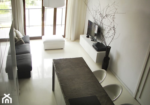 Mieszkanie | WAW | 60m2 - Mały szary salon z jadalnią, styl minimalistyczny - zdjęcie od YY87