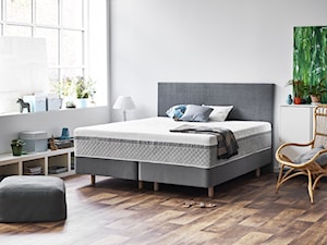 Łóżka Sealy - Średnia biała sypialnia, styl skandynawski - zdjęcie od Sealy