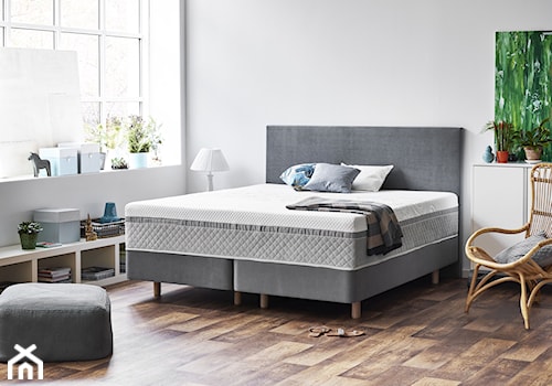 Łóżka Sealy - Średnia biała sypialnia, styl skandynawski - zdjęcie od Sealy