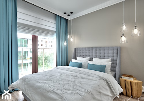 Lazurowy Vintage - Średnia szara sypialnia z balkonem / tarasem, styl vintage - zdjęcie od Home Atelier Aneta Rosińska-Dadsi