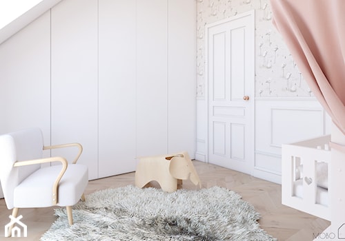 Miedziany akcent - Średni biały różowy pokój dziecka dla niemowlaka dla dziewczynki, styl skandynawski - zdjęcie od MOBO