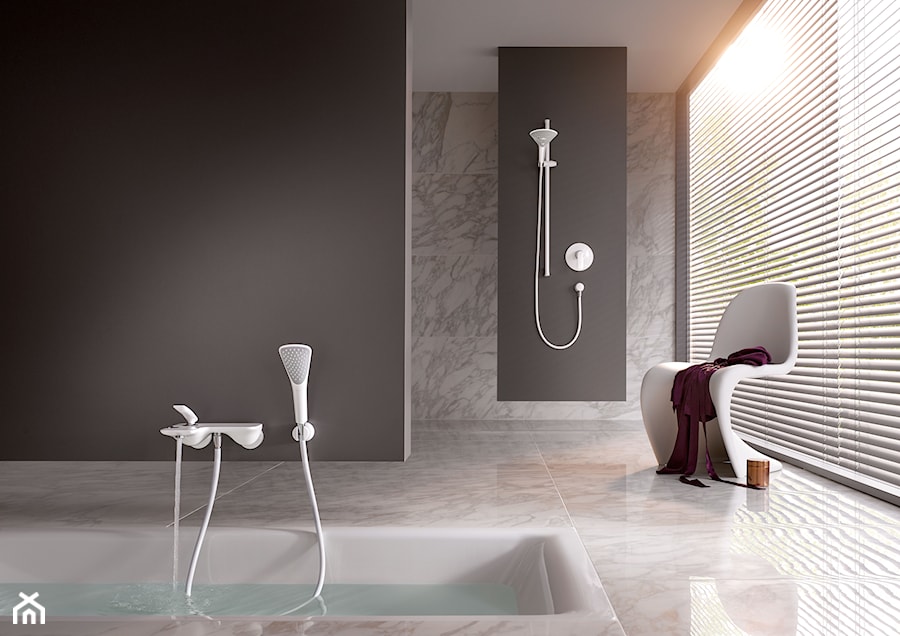 Baterie łazienkowe - Średnia na poddaszu łazienka z oknem, styl minimalistyczny - zdjęcie od KLUDI