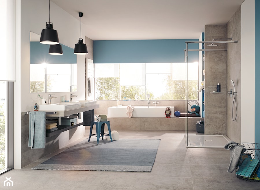 KLUDI PURE&STYLE - Średnia z lustrem z dwoma umywalkami z marmurową podłogą łazienka z oknem, styl skandynawski - zdjęcie od KLUDI
