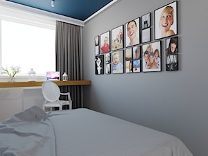 40 m² w Warszawie - Średnia biała szara z biurkiem sypialnia - zdjęcie od Piec Piąty