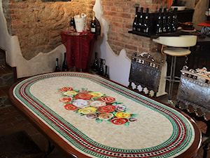 Stół mozaikowo drewniany. - zdjęcie od Mosaico Arte e Mestieri - Pracownia mozaiki artystycznej