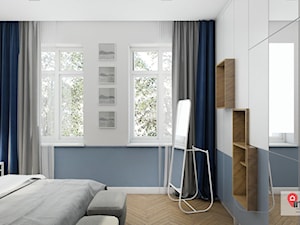 GLI_01 - Średnia biała niebieska sypialnia, styl nowoczesny - zdjęcie od InSign Aranżacje