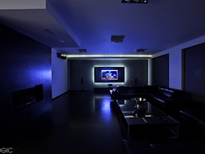 TV - Salon, styl nowoczesny - zdjęcie od Loewe
