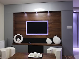 TV - Salon, styl nowoczesny - zdjęcie od Loewe
