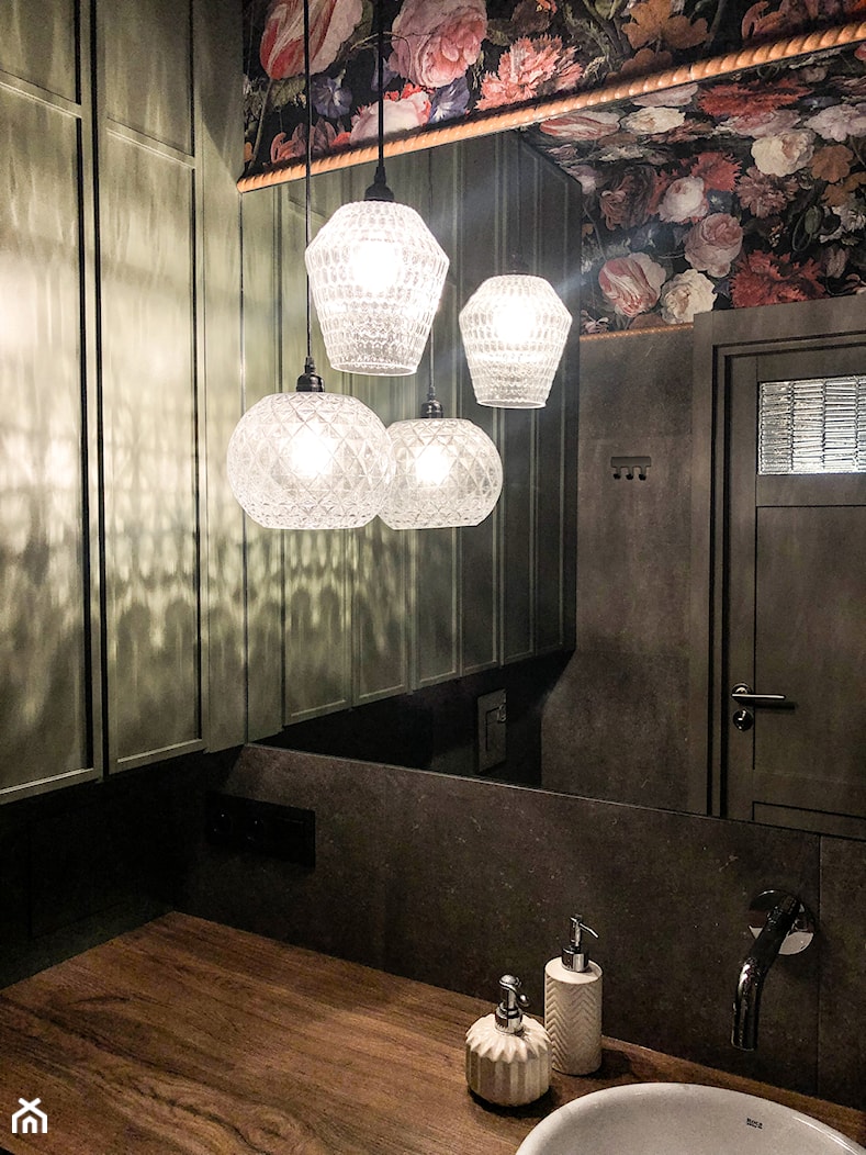 Niewielka przestrzeń z charakterem - Z lustrem łazienka, styl nowoczesny - zdjęcie od Formea Studio - Homebook