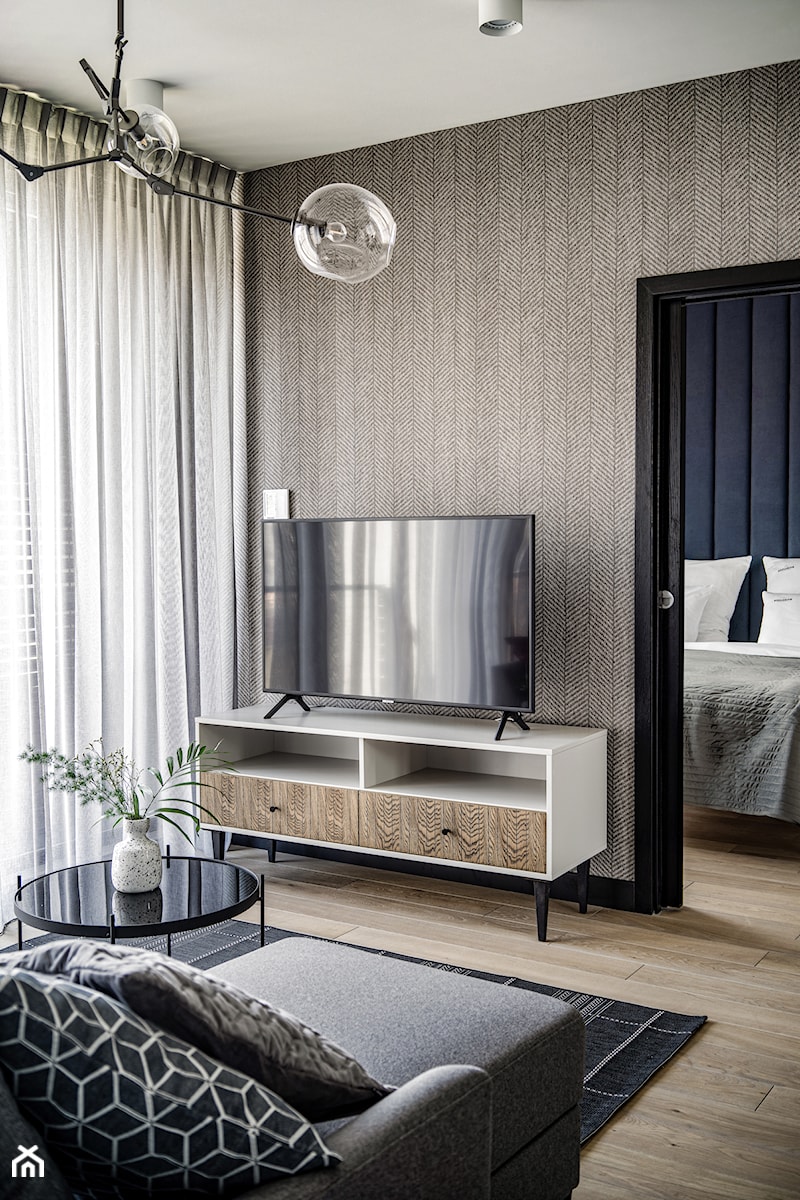 Niewielkie mieszkanie w centrum Wrocławia - Średni brązowy salon, styl nowoczesny - zdjęcie od Formea Studio