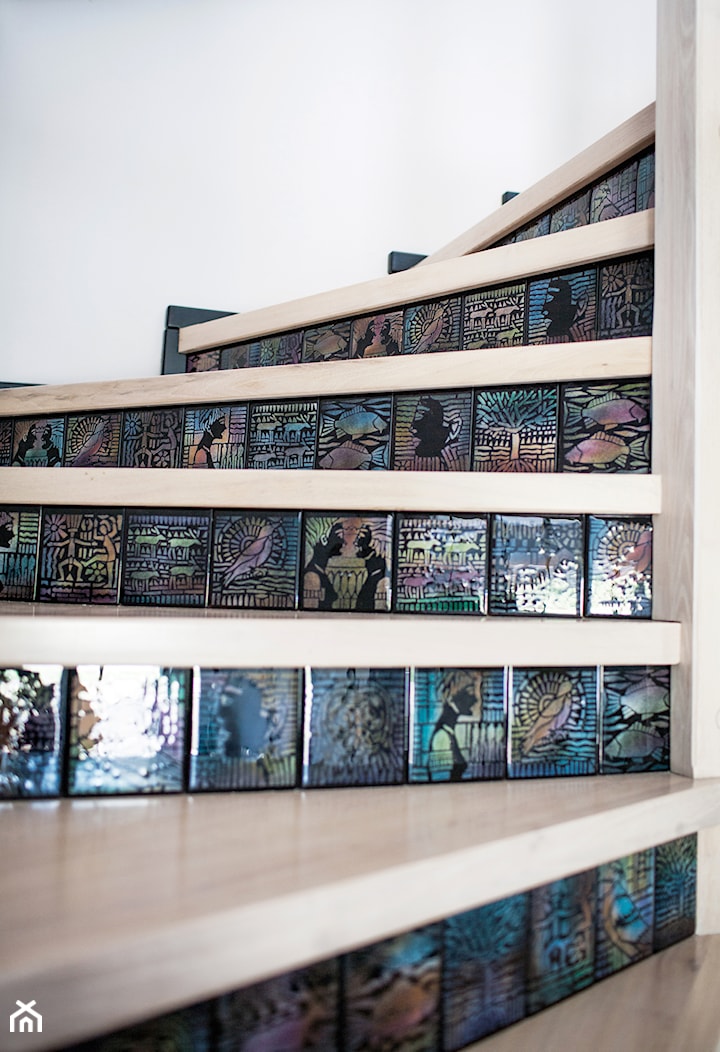 Dom Artystów - Schody wachlarzowe drewniane z materiałów mieszanych, styl nowoczesny - zdjęcie od Formea Studio - Homebook