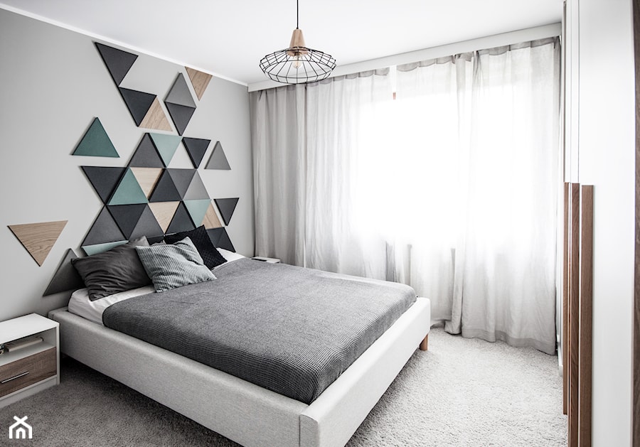 Mieszkanie z pastelowymi akcentami - Średnia szara sypialnia - zdjęcie od Formea Studio