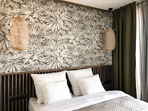 Apartament z widokiem na Odrę - Mała szara sypialnia, styl skandynawski - zdjęcie od Formea Studio