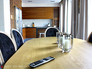 12. Apartament w centralnej Polsce -2012 - Średnia biała szara jadalnia w kuchni - zdjęcie od Art Cinema