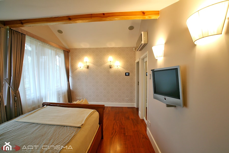 5. Rezydencja w południowej Polsce - 2012 - Duża sypialnia na poddaszu, styl minimalistyczny - zdjęcie od Art Cinema