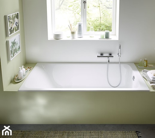 Łazienka idealna na jesienne wieczory – jak urządzić komfortowe wnętrze? 