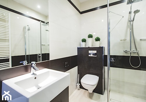 Łazienka Tychy 1 - Mała na poddaszu bez okna z lustrem łazienka, styl nowoczesny - zdjęcie od EVOFINISH Mateusz Grobel