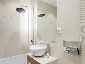Łazienka Tychy - Mała na poddaszu bez okna z lustrem łazienka, styl nowoczesny - zdjęcie od EVOFINISH Mateusz Grobel