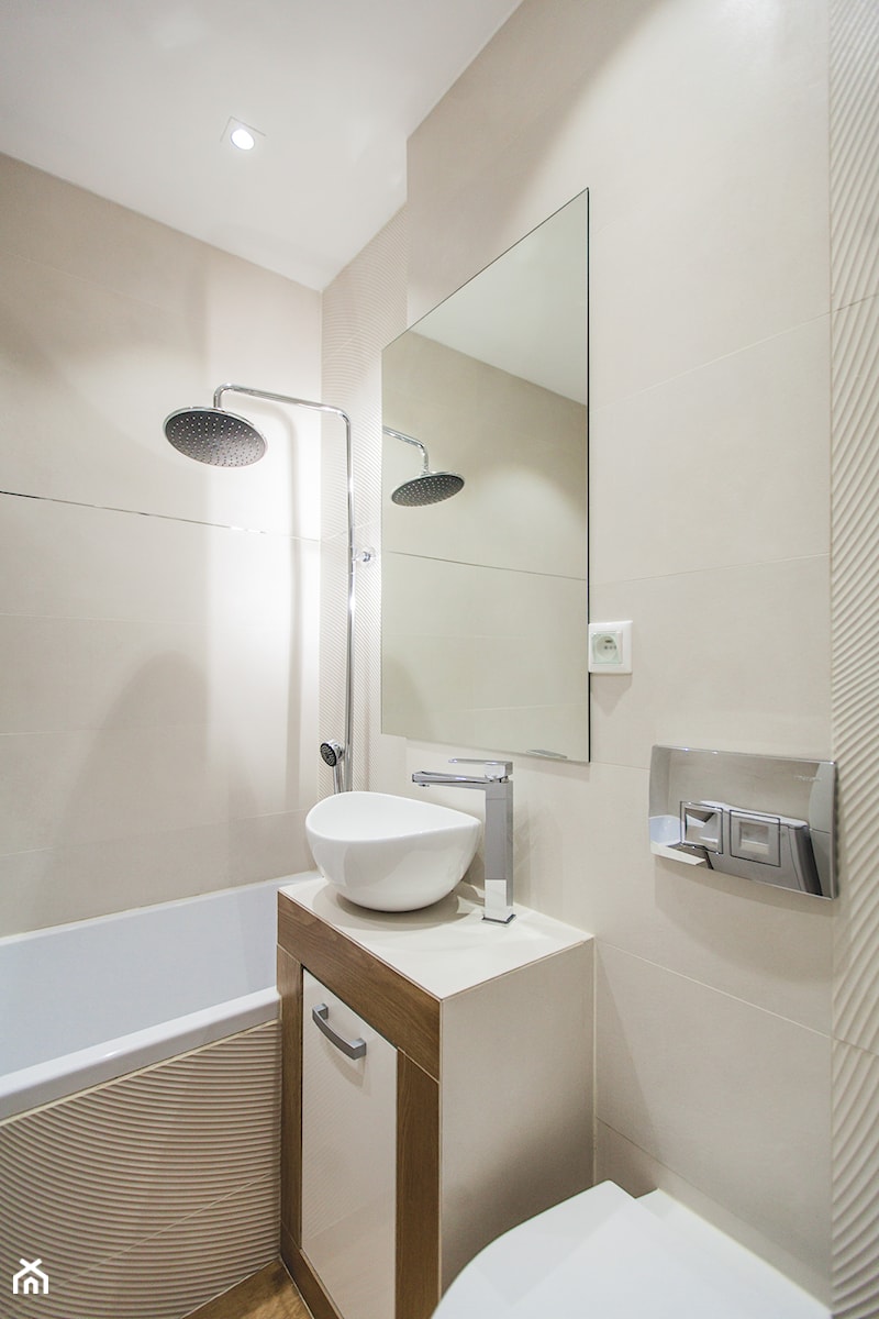 Łazienka Tychy - Mała na poddaszu bez okna z lustrem łazienka, styl nowoczesny - zdjęcie od EVOFINISH Mateusz Grobel