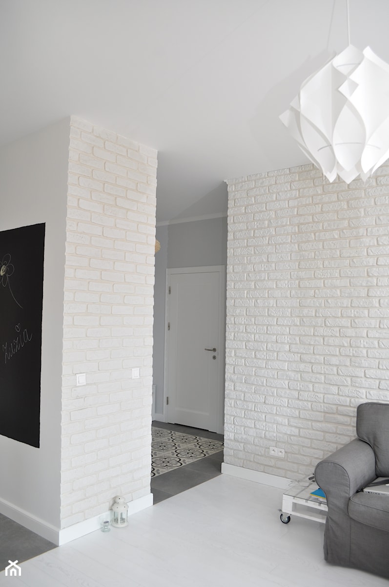 Mieszkanie - Mokotów 47m - Średni biały szary hol / przedpokój, styl nowoczesny - zdjęcie od Bopracownia wnętrz
