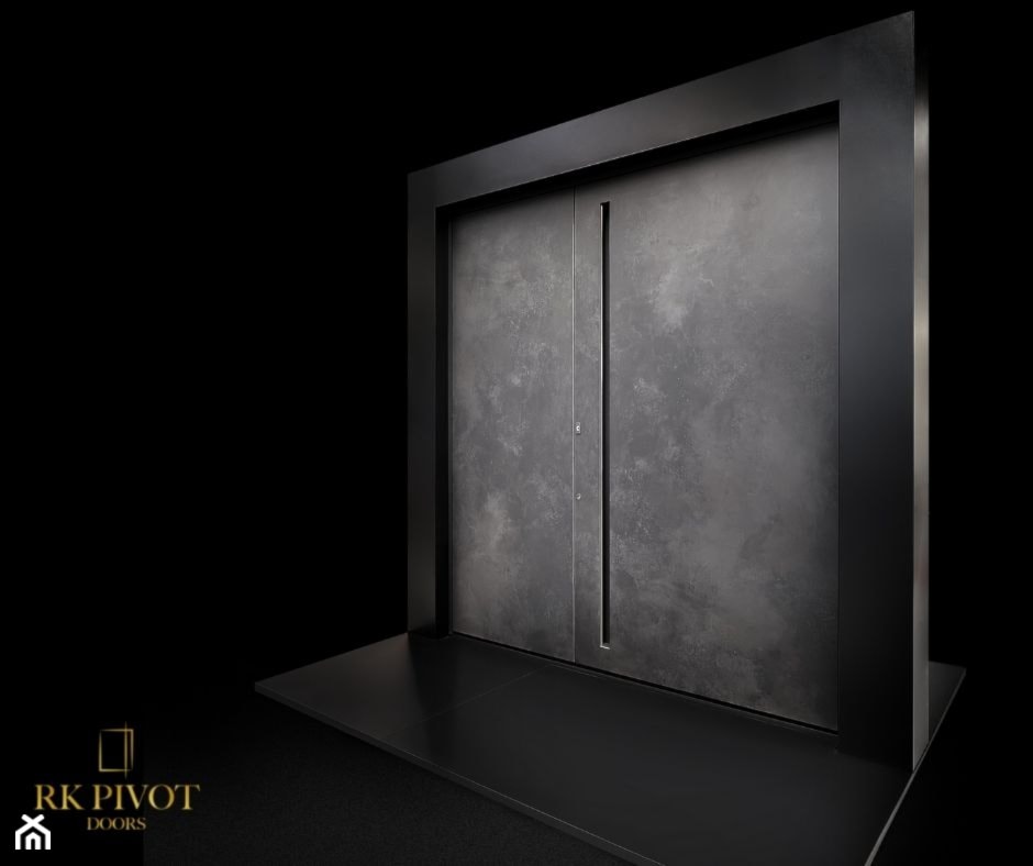 Drzwi zewnętrzne pokryte spiekiem kwarcowym Ossido Nero - zdjęcie od RK Pivot Doors - zewnętrzne drzwi pivot - Homebook