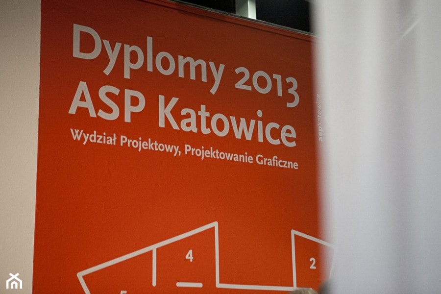 Dyplomy ASP Katowice, aranżacja wystawy - Hol / przedpokój - zdjęcie od musk collective design