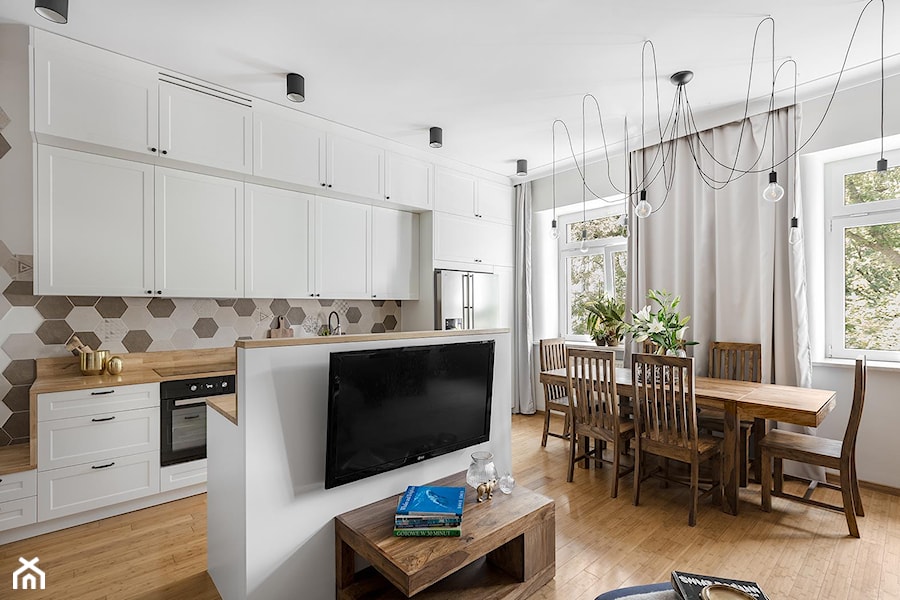 ALEJE UJAZDOWSKIE - Średnia biała jadalnia w salonie w kuchni, styl nowoczesny - zdjęcie od Bogaczewicz Architecture Studio