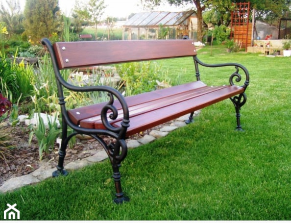 Klasyczna ławka parkowa/ogrodowa - zdjęcie od Dol-ek - Homebook
