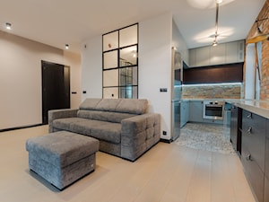 Realizacja mieszkania na Woli - Średni biały salon z kuchnią, styl industrialny - zdjęcie od Robe Concept