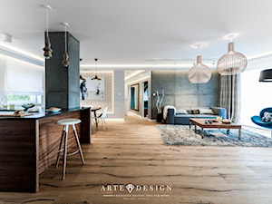 Mieszkanie w Gdańsku - Duży biały szary salon z kuchnią z jadalnią z barkiem, styl nowoczesny - zdjęcie od Arte Dizain