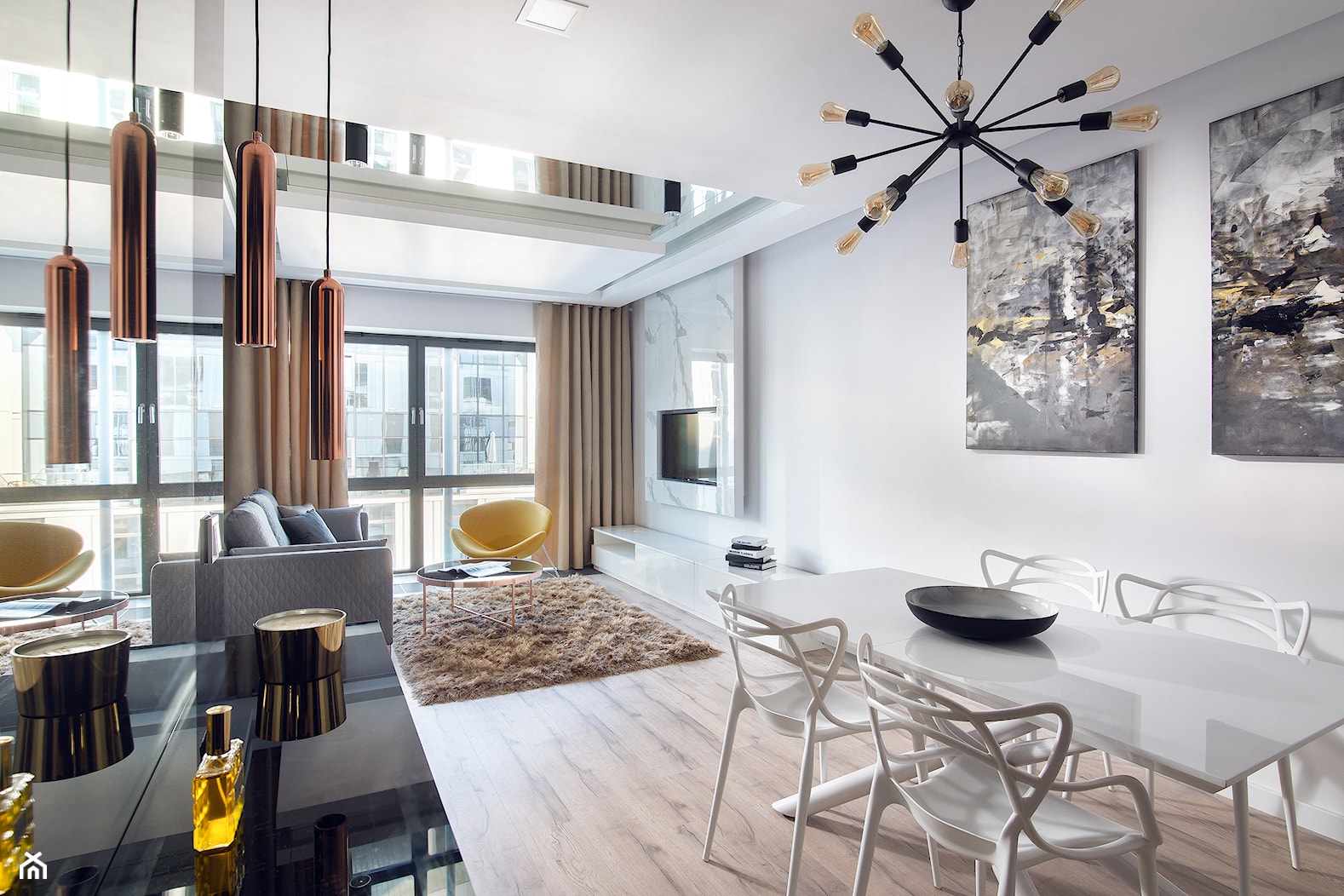 Apartament w Baltiq Plaza - Duży biały salon z jadalnią, styl nowoczesny - zdjęcie od Arte Dizain - Homebook