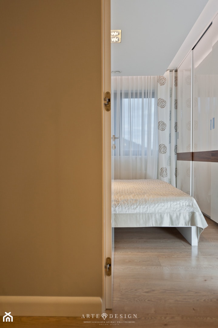 Piętro domu jednorodzinnego - Sypialnia, styl nowoczesny - zdjęcie od Arte Dizain