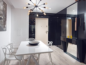 Apartament w Baltiq Plaza - Średnia biała czarna jadalnia jako osobne pomieszczenie, styl nowoczesny - zdjęcie od Arte Dizain