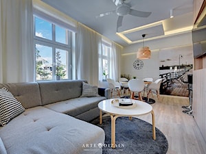Mieszkanie na wynajem - Sopot - Mały biały salon z jadalnią, styl nowoczesny - zdjęcie od Arte Dizain