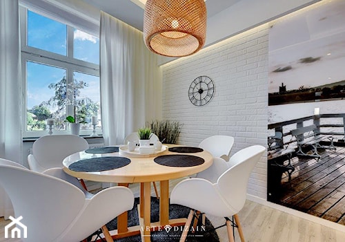 Mieszkanie na wynajem - Sopot - Mała biała jadalnia jako osobne pomieszczenie, styl nowoczesny - zdjęcie od Arte Dizain
