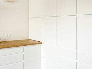 Grochowki Styl - Średnia zamknięta biała kuchnia w kształcie litery l - zdjęcie od EG projekt