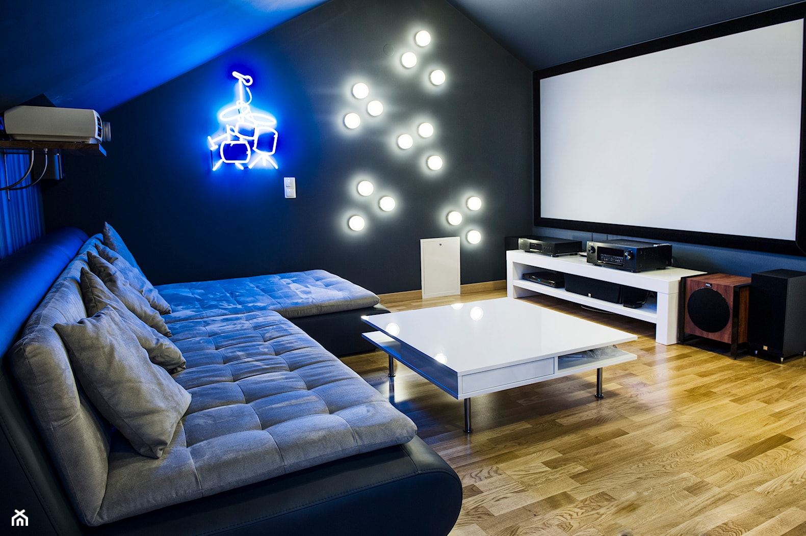 Lekkość Prowansji - Średnie w osobnym pomieszczeniu z sofą czarne biuro, styl nowoczesny - zdjęcie od EG projekt - Homebook