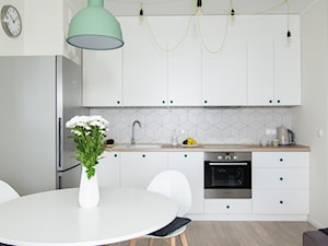 M1 Zielone akcenty - Kuchnia, styl nowoczesny - zdjęcie od EG projekt